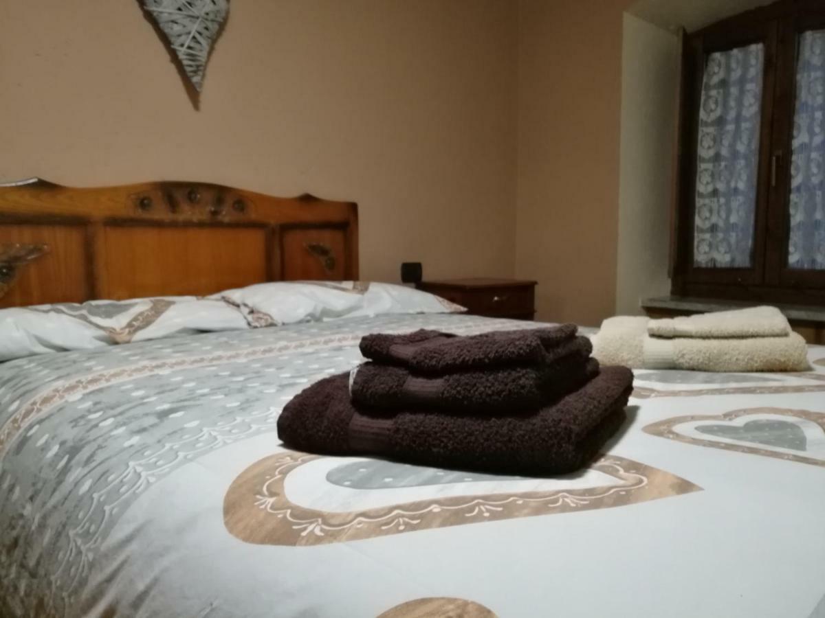 Casa Vacanza In Centro A La Salle Exteriér fotografie